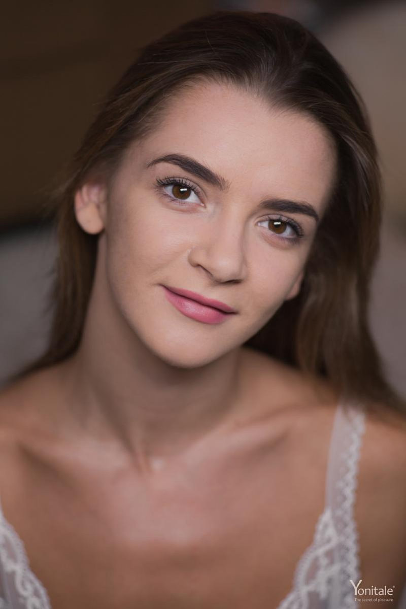 Эльмира, 21 год, 2 размер груди